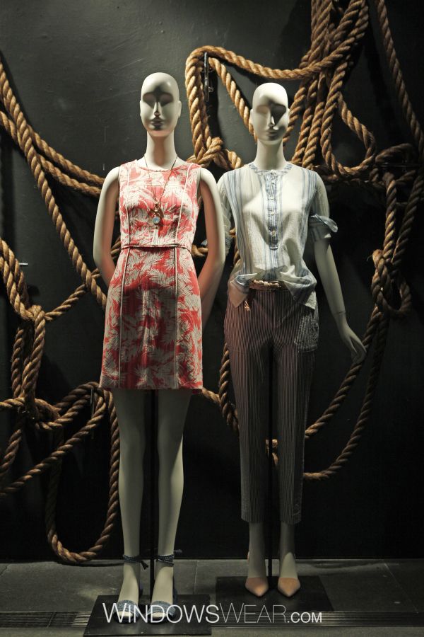 Macys 5th ave NYC featuring Schlappi mannequins provided by DK Display Corp7.jpg